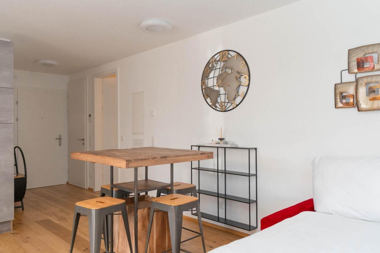 Apartament Luxurious With Big Balcony Near Center *
