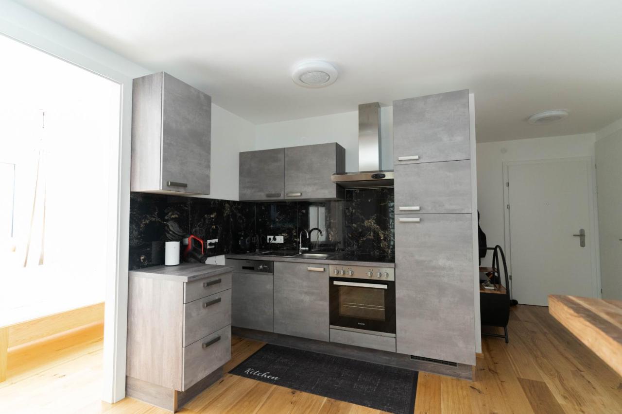 Apartament Luxurious With Big Balcony Near Center Wiedeń