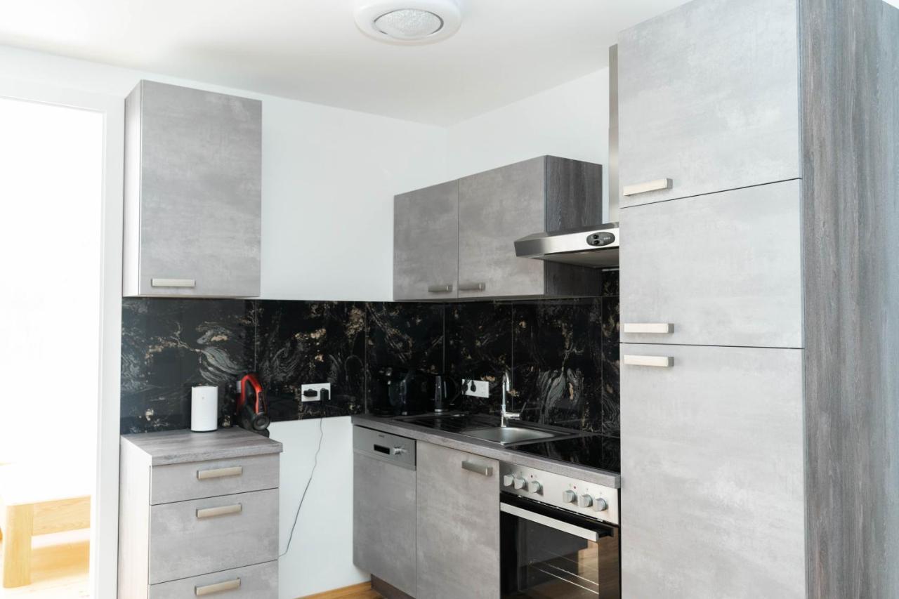 Apartament Luxurious With Big Balcony Near Center Wiedeń